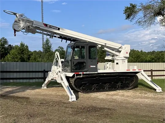 Digger Derrick with crane